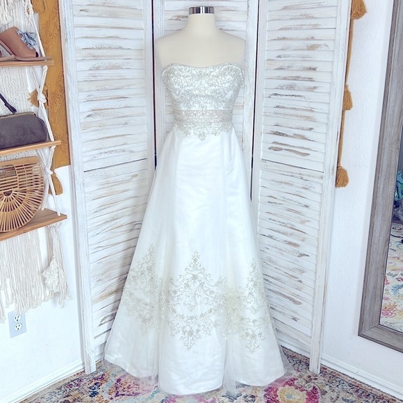 CASABLANCA l Fit and Flare Ivory Champagne Bridal Gown 1936 Style NWT Size 8* - Picture 3 of 12